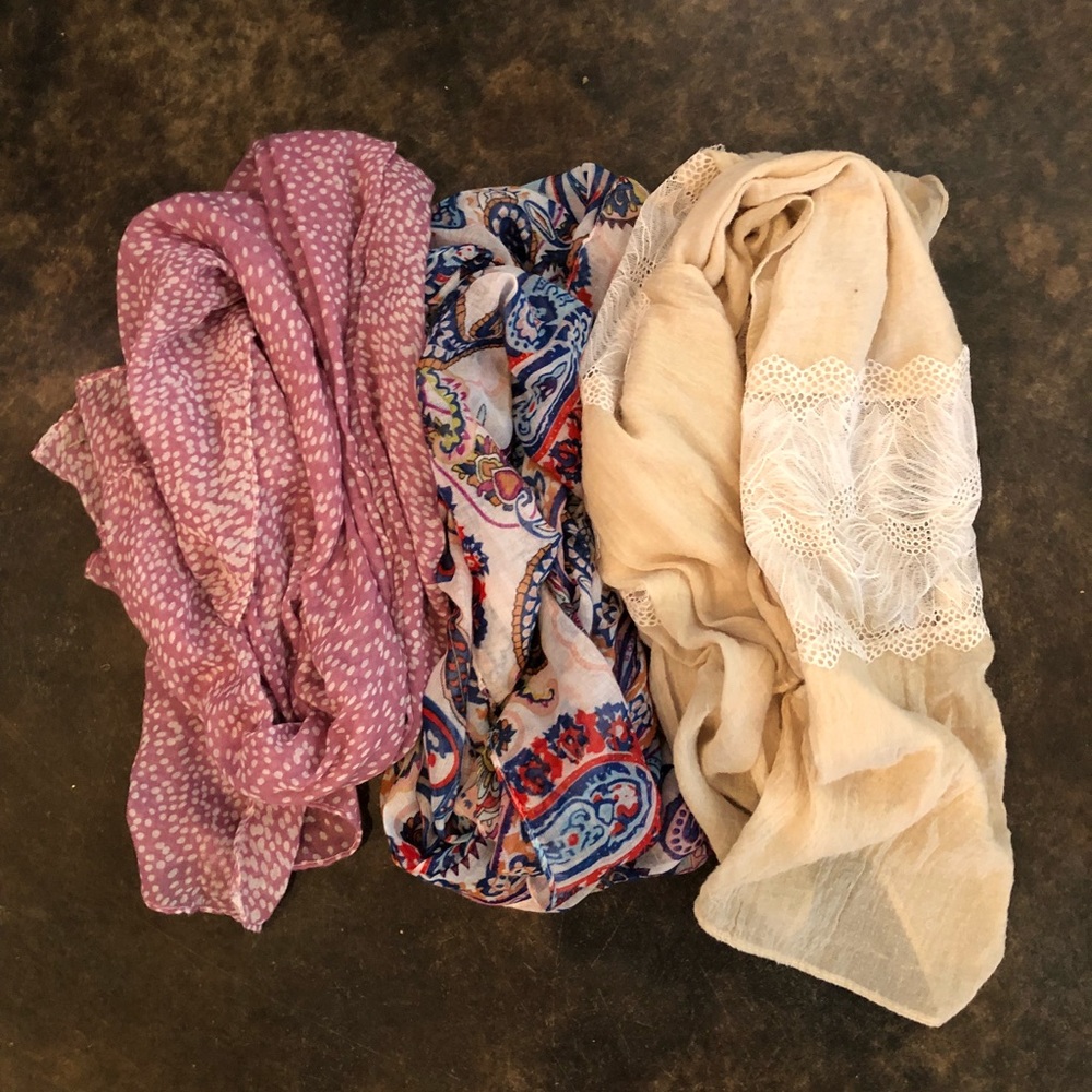 Lightweight Scarfs